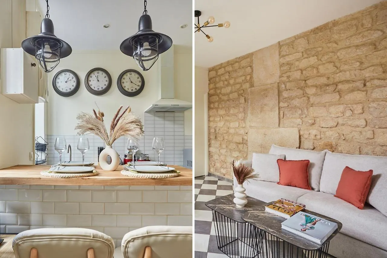Apartment Center Of Paris By Studio Prestige