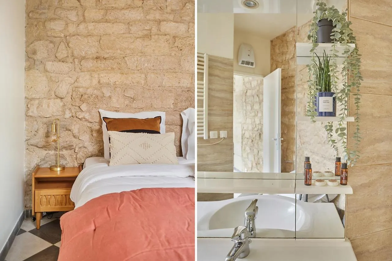 Apartment Center Of Paris By Studio Prestige